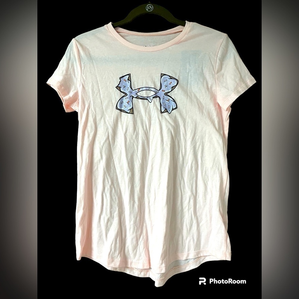 Under Armour girl’s size large pink graphic tee